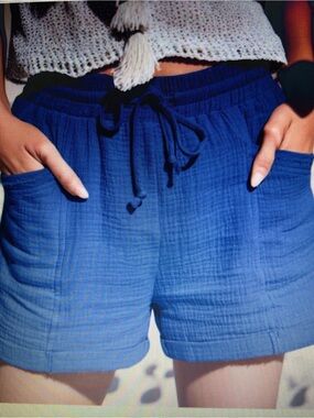 Effortless Women's Blue Drawstring Summer Pocket Shorts
